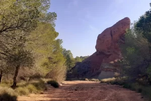 Los Algezares, Barranco de los ojos