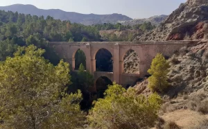 Los Algezares, Puente de los cuatro ojos